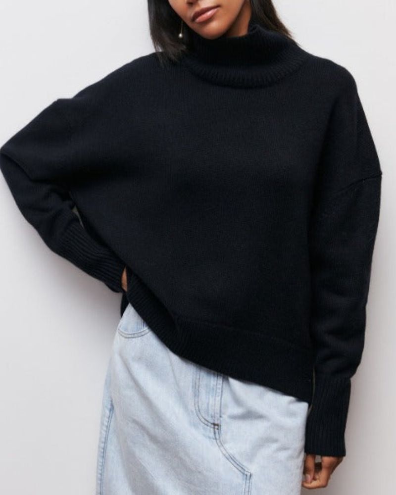 Elysea™ Evy | Elegant turtleneck